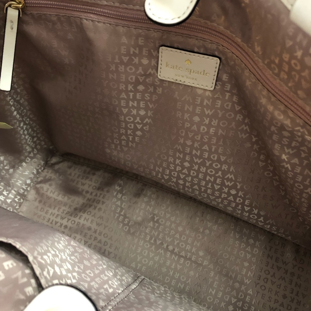 Kate Spade Purse. - Picture 4 of 4